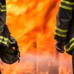 Emergenza a Peschiera del Garda: un vasto incendio nel campeggio Bella Italia